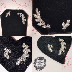 Crystal Stud + Ear Crawler Mixed Duo Earrings